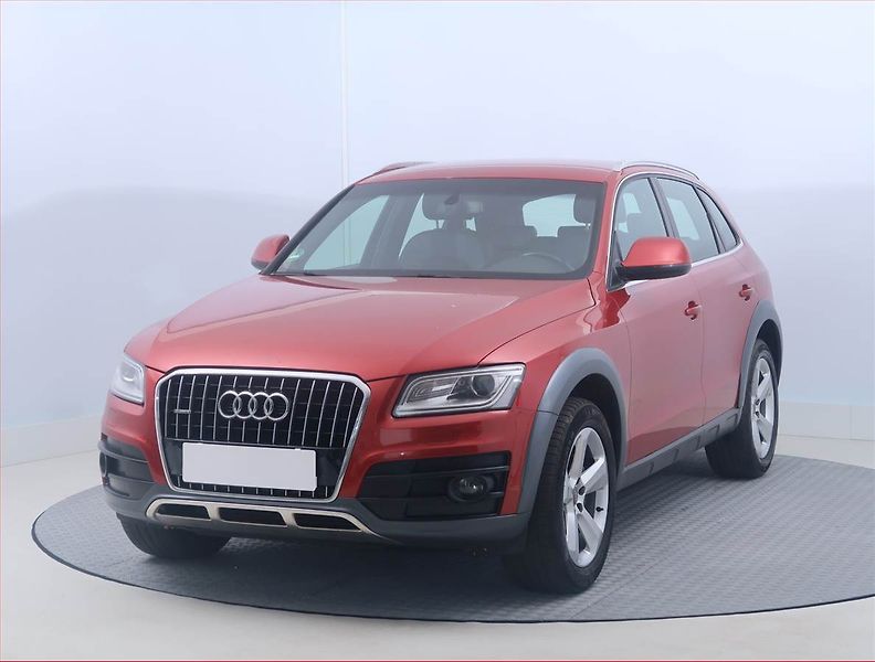Audi Q5 (2013) S line 2.0 TDI, 4X4, Automat - fotka 2 z 15