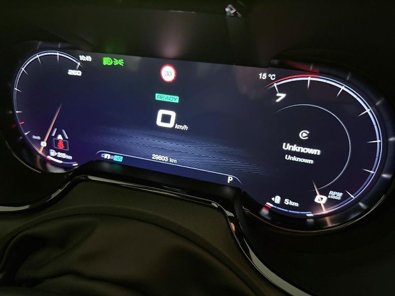 Alfa Romeo Tonale (2024) 1.3 T Plug-in Hybrid 280k Q4 4 - fotka 14 z 19