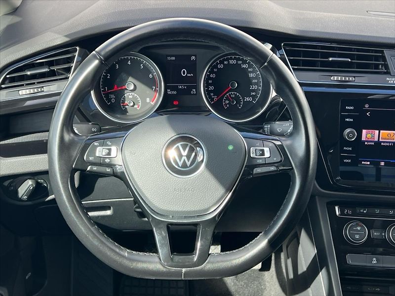 Volkswagen Touran 1,5 TSi 110kW HIGHLINE - fotka 15 z 27