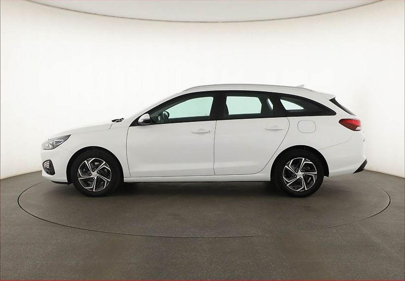 Hyundai i30 (2021) 1.5 DPI, Serv.kniha - fotka 3 z 18
