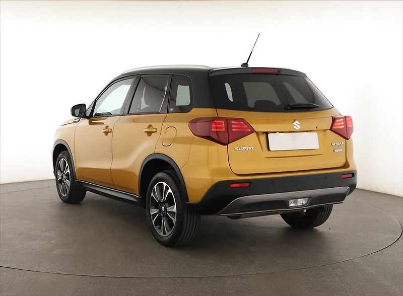 Suzuki Vitara (2021) Elegance 1.4 BoosterJet - fotka 4 z 18