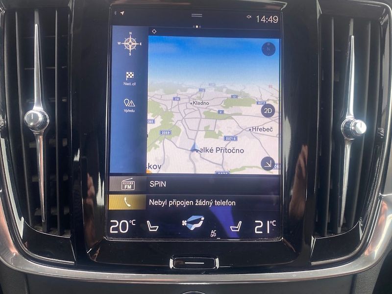 Volvo S90 (2018) 2,0 D4 Inscription-aut.(140kW) - fotka 17 z 27