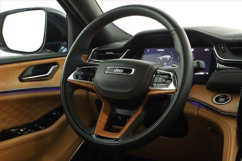 Jeep Grand Cherokee (2025) 5.7 V8 - fotka 17 z 20