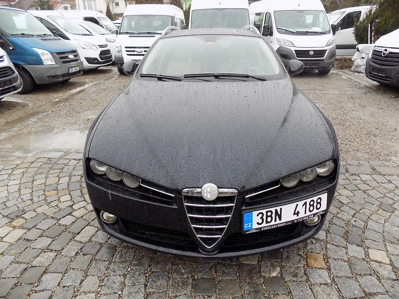 Alfa Romeo 159 3,2 JTS 191 KW  Q4 SPORTWAGON - fotka 3 z 40