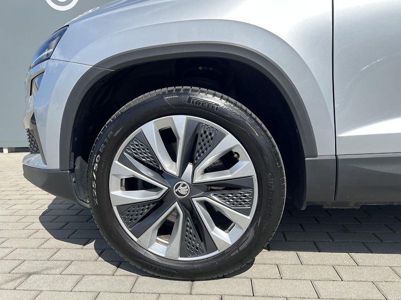 Škoda Karoq (2022) 2,0 TDi 110kW STYLE 4x4 DSG - fotka 37 z 39