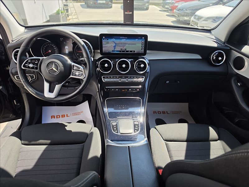 Mercedes-Benz GLC 2,0 CRDi 200D 4MATIC NAVI KAME - fotka 23 z 41