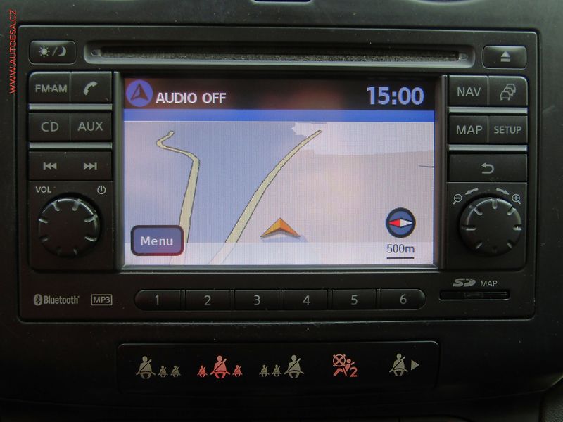 Nissan Qashqai (2009) 2.0 dCi 4x4, 7míst, ČR, AC - fotka 16 z 20