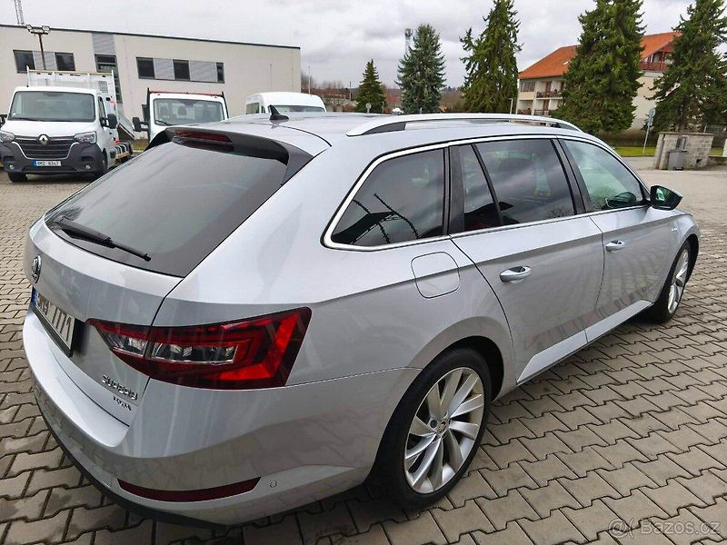 Škoda Superb (2016) - fotka 6 z 33