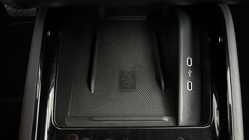 Škoda Kamiq 1.0 TSI DSG Style - fotka 21 z 24