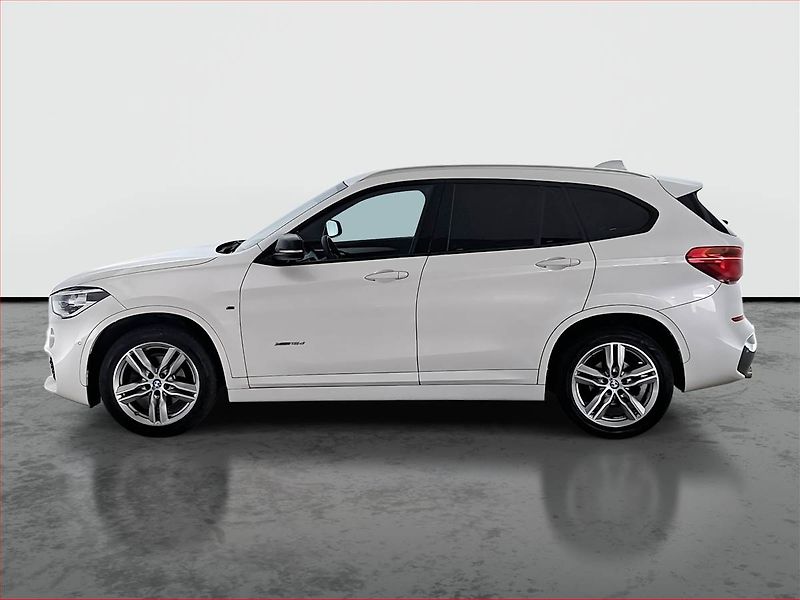 BMW X1 (2017) xDrive18d, Automat, Serv.kniha - fotka 3 z 19