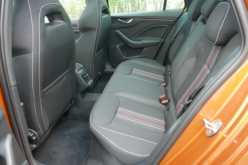 Škoda Kamiq (2025) 1.0 TSI 85 kW 7° DSG Monte Car - fotka 21 z 26