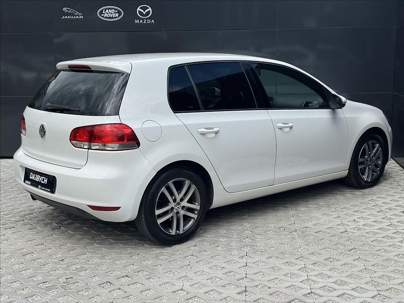 Volkswagen Golf 1,2 TSI 77kW Comfortline ČR - fotka 7 z 30