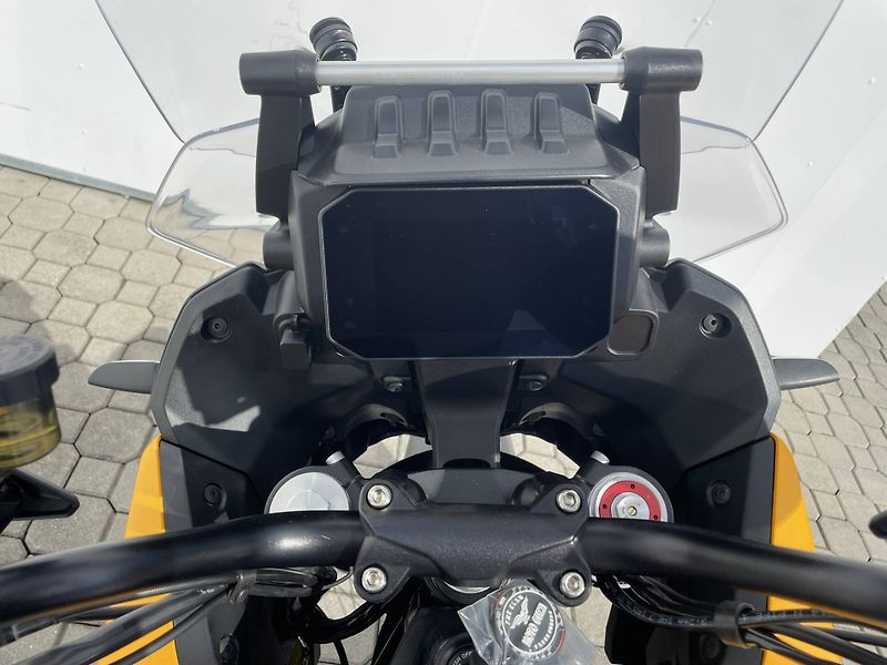 Moto Guzzi (2026) V100 Stelvio ARAS E5+ - fotka 9 z 11