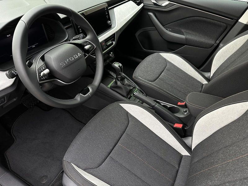 Škoda Scala 1.0TSi DSG 116PS LED V.Cockpit - fotka 12 z 46