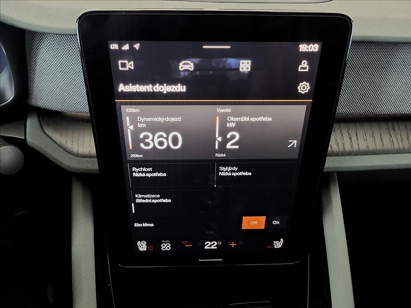 Polestar 2 0,0 zálohováno      300kw,AWD, - fotka 33 z 50