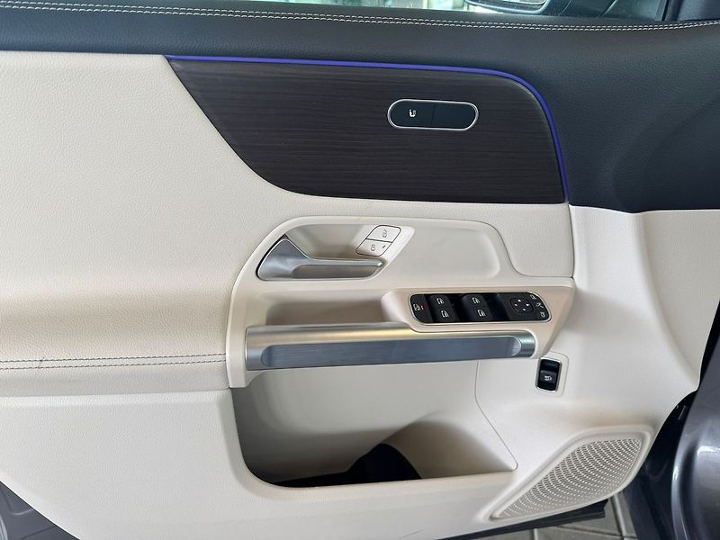 Mercedes-Benz EQB 300 4MATIC - fotka 10 z 20