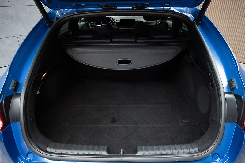 Kia Pro_Ceed 1.6 T-GDi 150kW GT*ZÁRUKA*ČR* - fotka 39 z 42