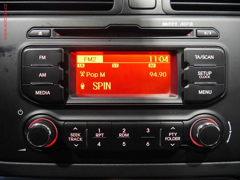 Kia Rio (2011) 1.25 CUUT, ČR, AC, tažné - fotka 12 z 15