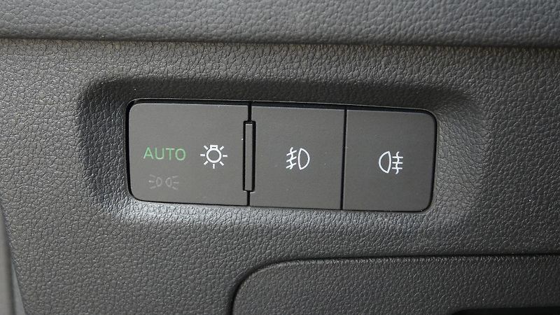 Škoda Octavia 2,0 TDI 85kW Style DSG - fotka 10 z 26