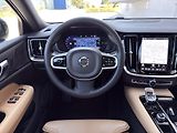 Volvo V60 T8 AWD ULTRA DARK // 335 kW - náhled 22