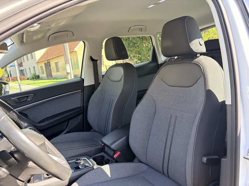 Seat Ateca 2.0TDI 110KW DSG 4DRIVE LED - fotka 15 z 56