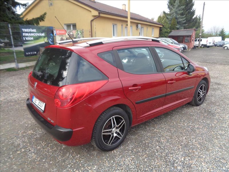 Peugeot 207 1,4 - fotka 5 z 16