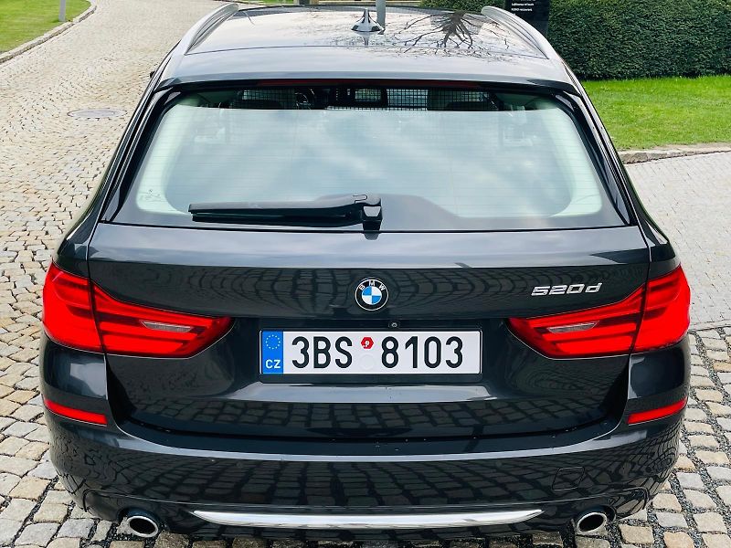 BMW Řada 5 520D AUT KAMERA SERVISKA - fotka 15 z 58