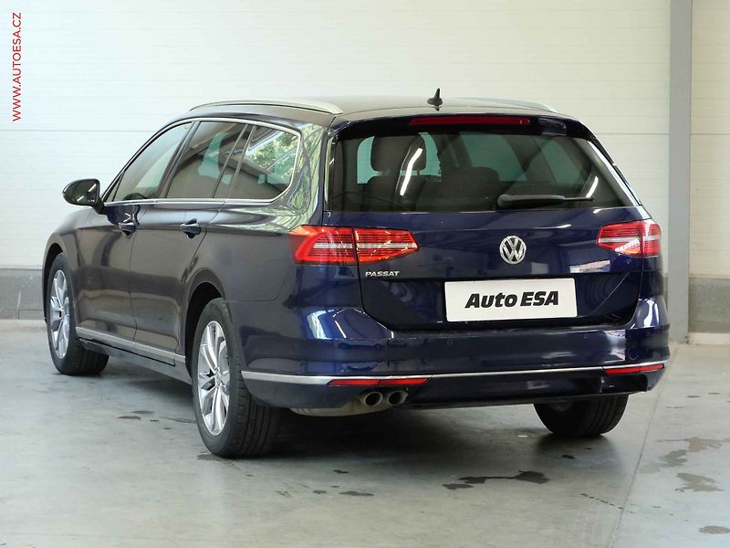 Volkswagen Passat (2019) 2.0TDI, ČR, DSG, LED, ACC - fotka 6 z 23