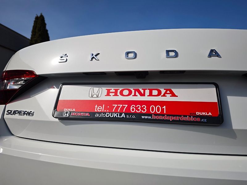 Škoda Superb iV 1.4 TSi Style Plug-in 160kW - fotka 45 z 50