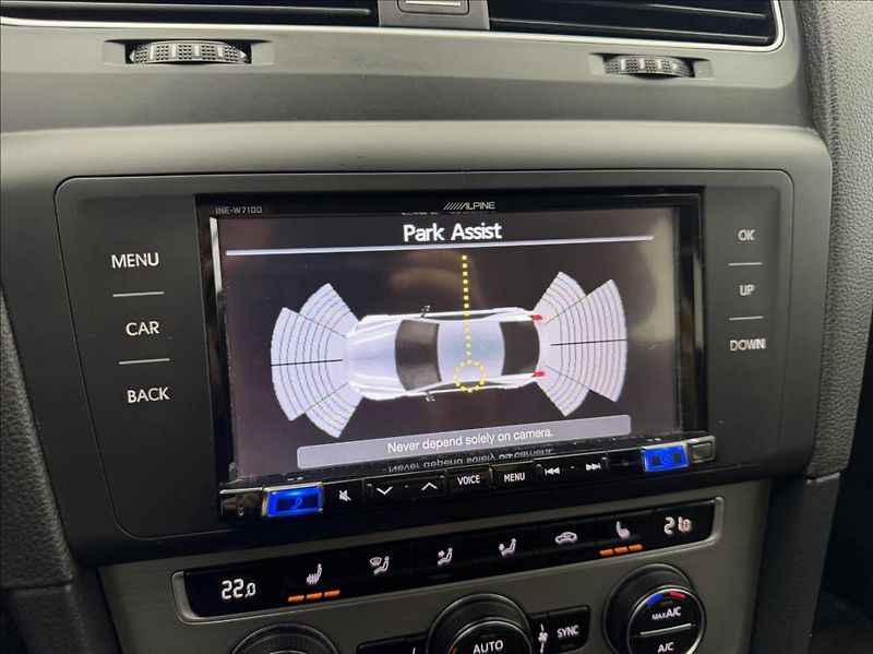 Volkswagen Golf 1,4 TSI,Navigace,digiklima,TZ - fotka 14 z 30