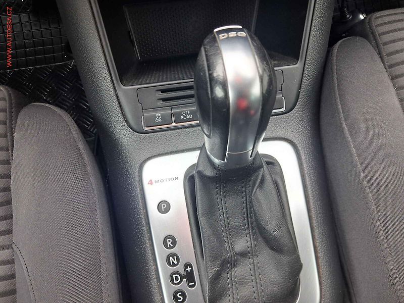 Volkswagen Tiguan (2010) 2.0 TDI 4x4, ČR, servis - fotka 12 z 16
