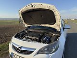 Opel Astra (2011) - náhled 13