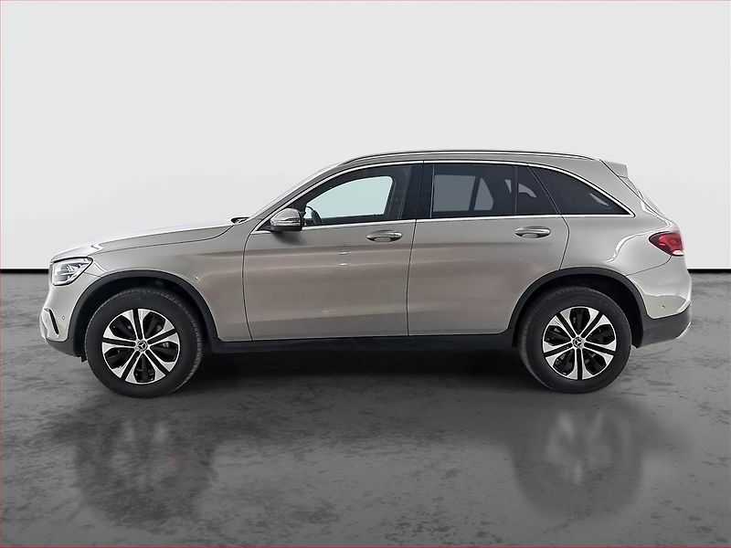 Mercedes-Benz GLC (2022) 300 de 4MATIC - fotka 3 z 23