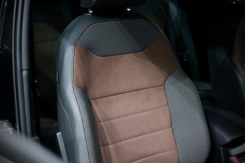 Seat Ateca 1.4 TSI 110 kW DSG 4Drive - fotka 20 z 45