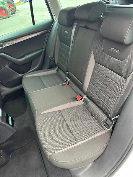 Škoda Octavia (2018) III FL SCOUT 2.0 TDI 135kW 4x4 - fotka 12 z 34