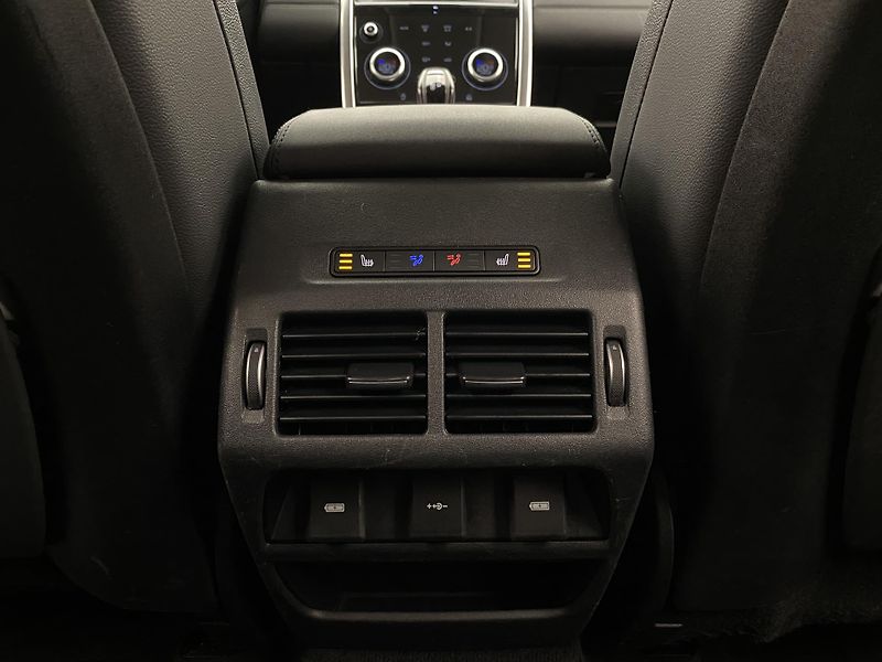 Land Rover Discovery Sport D150 S AWD AUT CZ - fotka 31 z 43