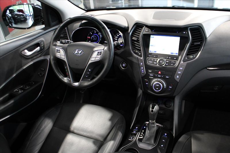 Hyundai Grand Santa Fe CRDi 4WD Premium 7Míst/Pano/Ta - fotka 16 z 34