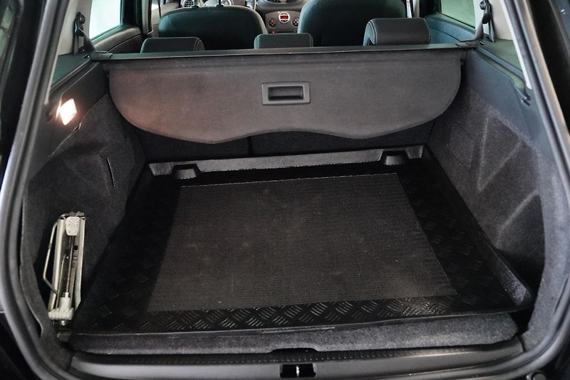 Renault Clio - fotka 19 z 19