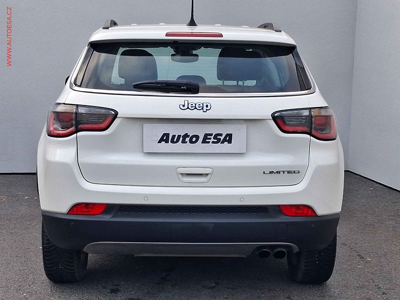 Jeep Compass (2018) 1.4T, Limited, navi - fotka 5 z 19
