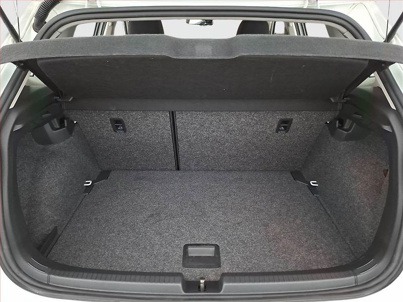 Volkswagen Polo (2018) 1.0 TSI, Park. senzory - fotka 13 z 18