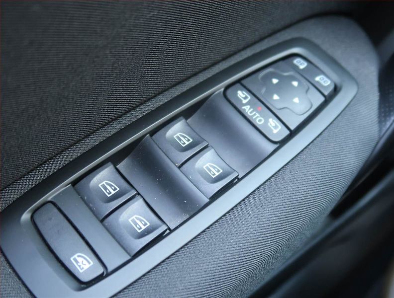 Renault Mégane (2021) 1.3 TCe, Automat, Serv.kniha - fotka 16 z 22