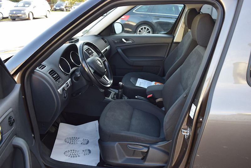 Škoda Yeti (2016) 1.4TSI 92kw AMBITION SMARTLINK - fotka 18 z 49