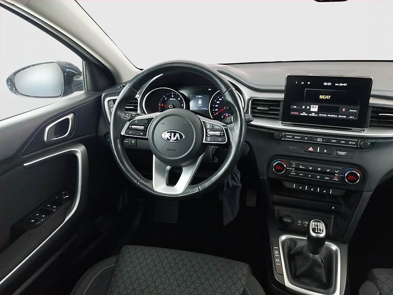 Kia Ceed (2019) 1.6 CRDi, Serv.kniha, Tempomat - fotka 7 z 19