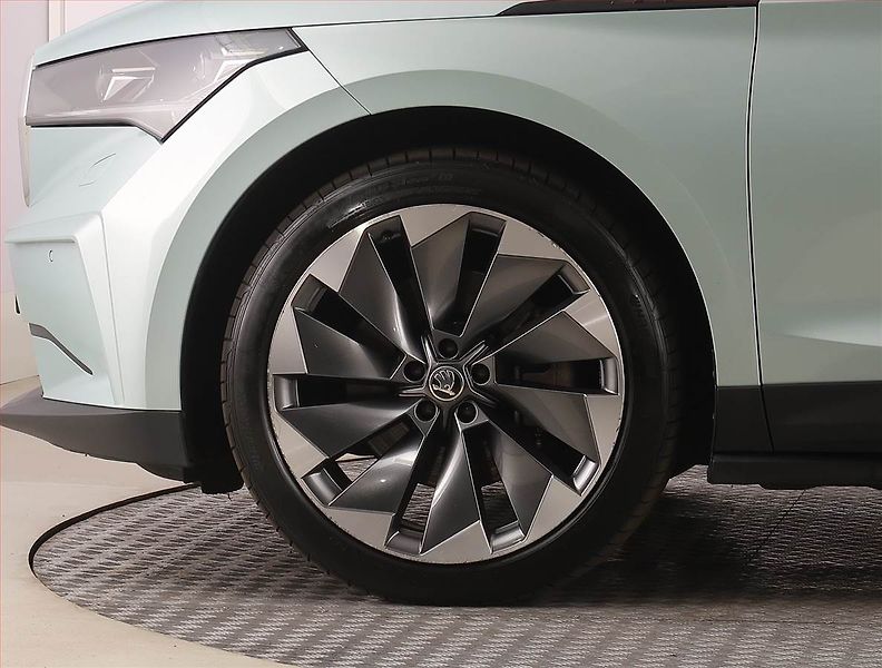 Škoda Enyaq (2021) iV 80 (82 kWh), SoH 90% - fotka 15 z 34