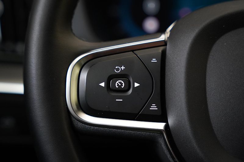 Volvo XC60 - fotka 15 z 26