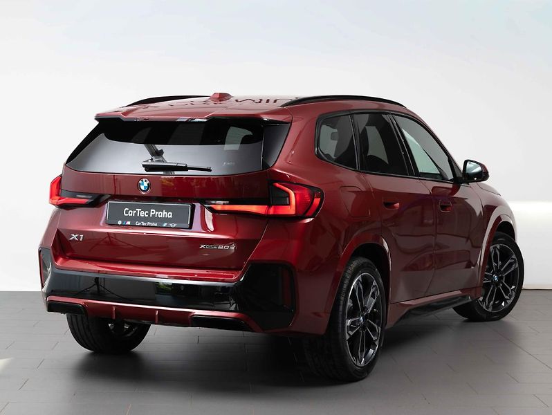 BMW X1 xDrive20d - fotka 3 z 6