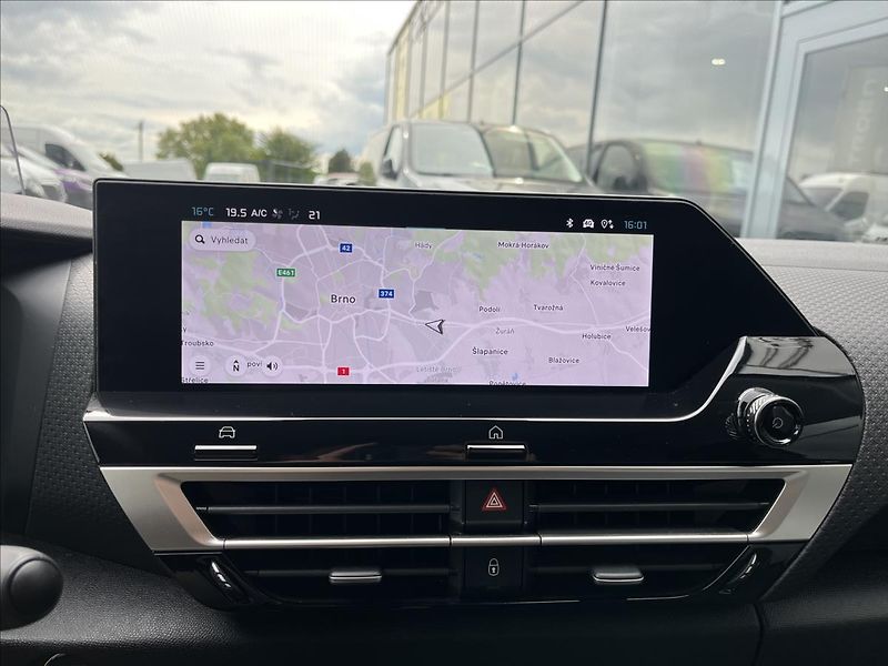Citroën C4 1,2   MAX 136 HYBRID Ë-DCS6 - fotka 11 z 20