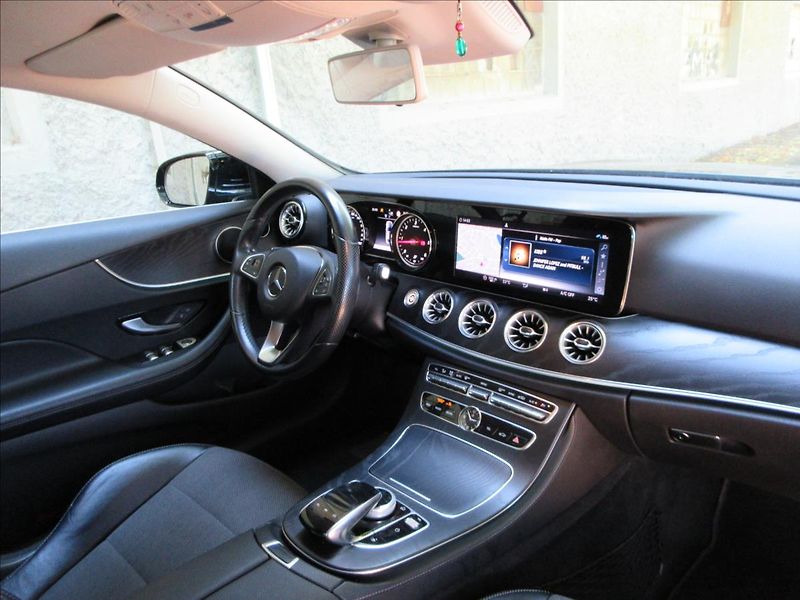 Mercedes-Benz Třídy E 220D 143Kw, Panorama, Nové ČR - fotka 14 z 29