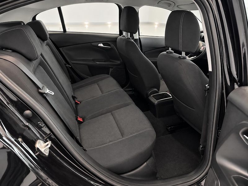 Fiat Tipo (2016) - fotka 16 z 22