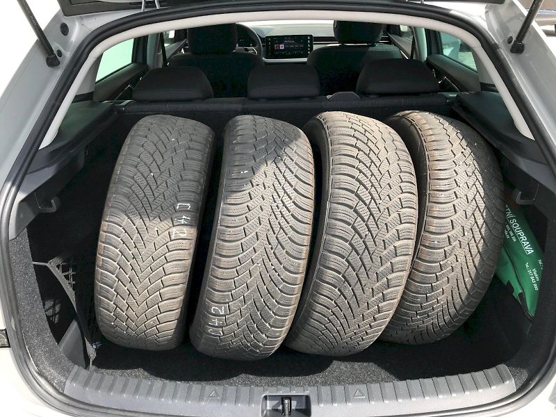 Škoda Scala (2024) SELEC TOP TSI 110/1.5 A7F - fotka 28 z 28